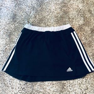 🎾 Adidas Response women’s tennis skirt-size Large